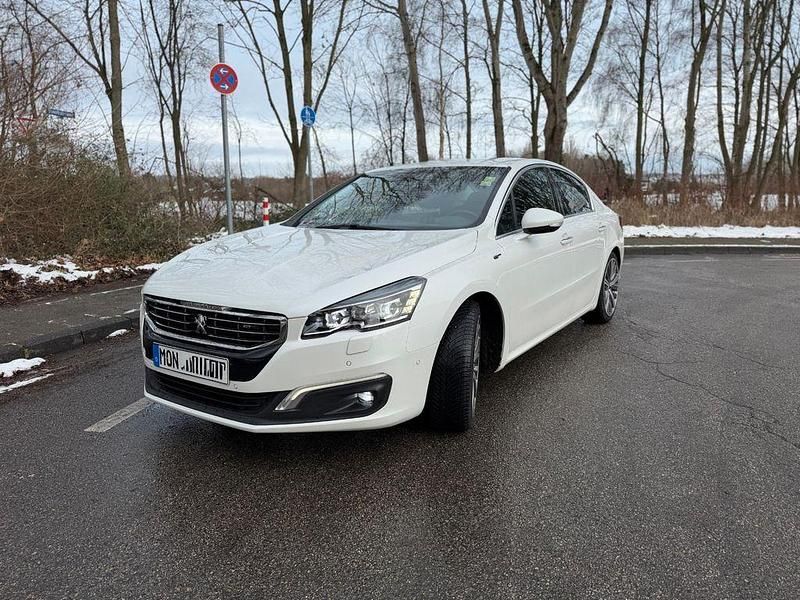 Weiß Gebraucht 2016 Peugeot 508 Allure Limousine | 11.500 € (Fairer Preis) - Bild 1/4