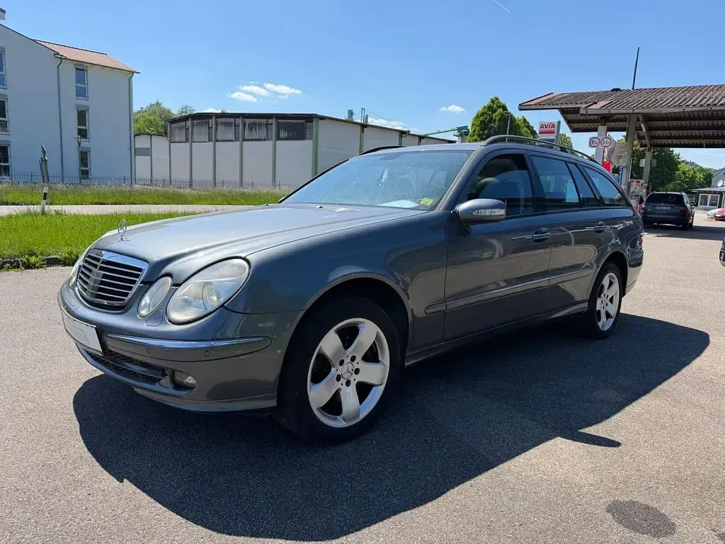Gebraucht Mercedes E500 306 PS (225 kW) 2005 Grau Limousine