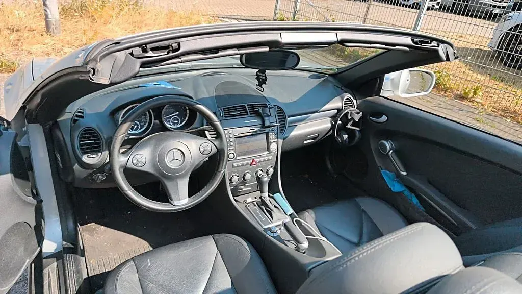 Gebraucht Mercedes SLK200 184 PS (135 kW) 2009 Silber Cabrio