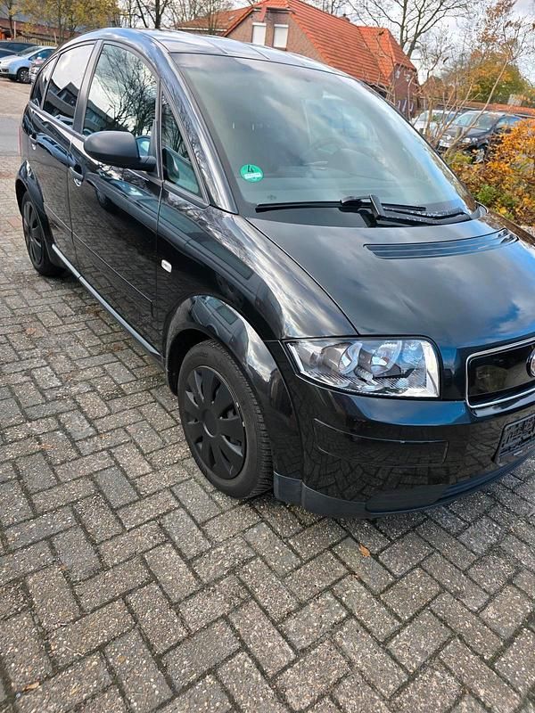 Schwarz Gebraucht 2000 Audi A2 Kleinwagen | 1.790 € (Guter Preis) - Bild 1/4