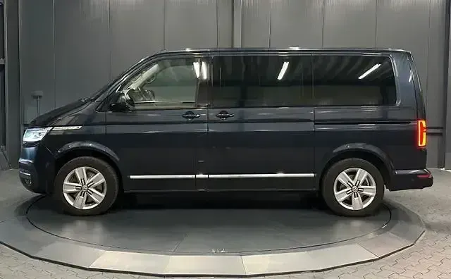 Używany VW Multivan Highline 204 KM (150 kW) 2022 Andere Minivan