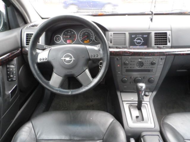 Gebraucht Opel Vectra Cosmo 177 PS (130 kW) 2003 Silber metallic Kombi