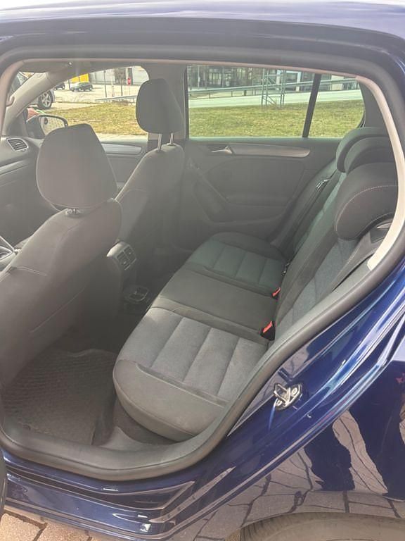Gebraucht VW Golf VI Style 105 PS (77 kW) 2011 Blau Kleinwagen