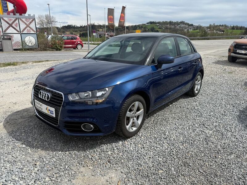 Blau Gebraucht 2013 Audi A1 Sportback Ambition Kleinwagen | 10.900 € (Fairer Preis) - Bild 1/4