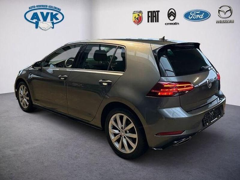 Gebraucht VW Golf VII Highline 150 PS (110 kW) 2018 Grau Kleinwagen