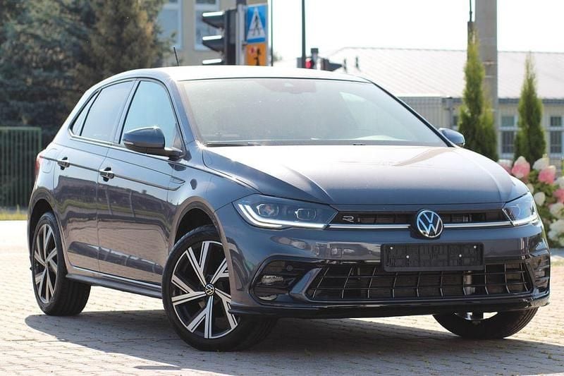 Grau Gebraucht 2024 VW Polo R-line Limousine | 22.000 € (Guter Preis) - Bild 1/4
