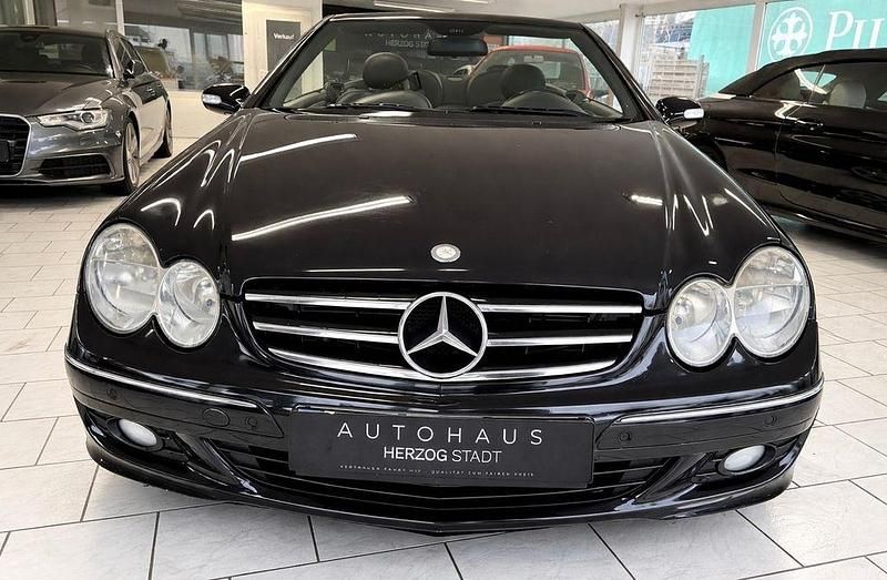 Gebraucht Mercedes CLK320 Avantgarde 224 PS (164 kW) 2006 Schwarz Cabrio