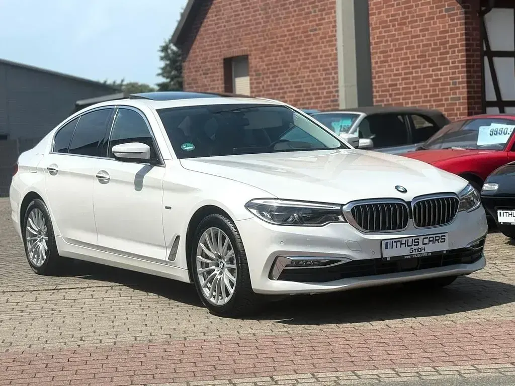 Gebraucht BMW 525 Luxury Line 231 PS (169 kW) 2017 Mineralweiss metallic Limousine