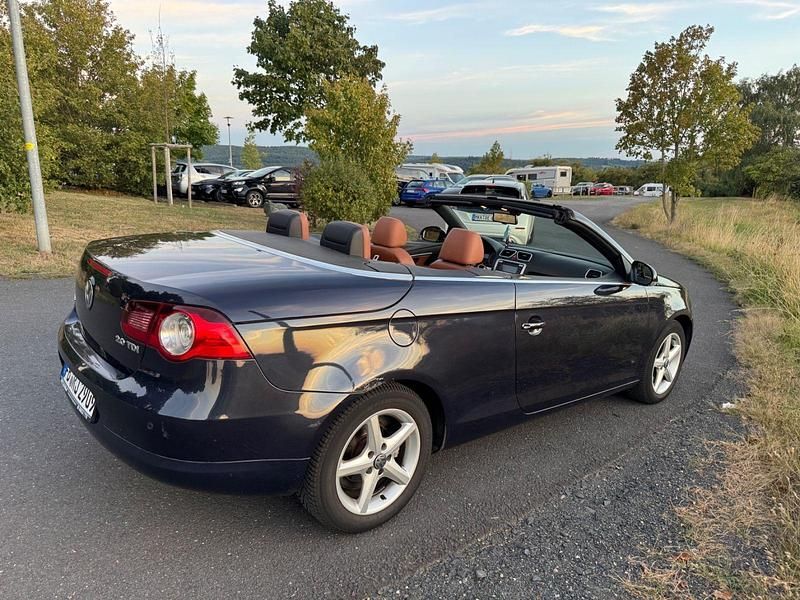 Gebraucht VW Eos 140 PS (102 kW) 2007 Blau Cabrio