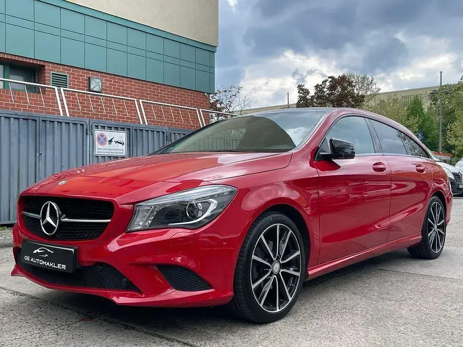 Gebraucht Mercedes CLA200 156 PS (114 kW) 2016 Rot Coupé