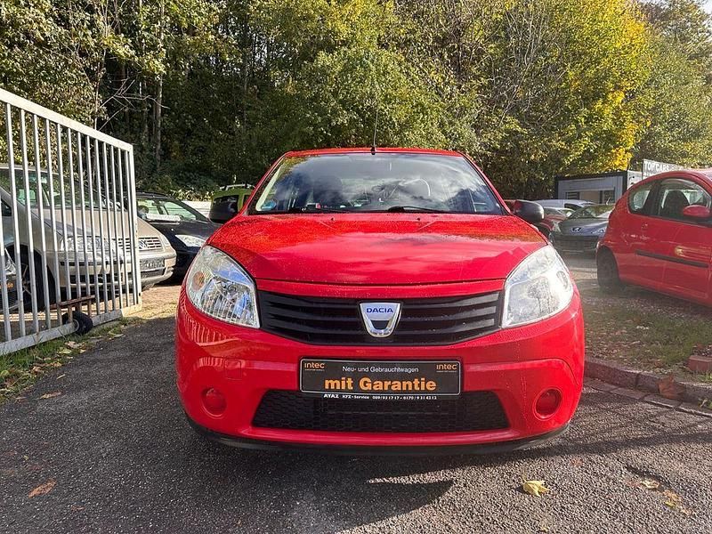 Rot Gebraucht 2009 Dacia Sandero Basis Kleinwagen | 1.999 € (Fairer Preis) - Bild 1/4