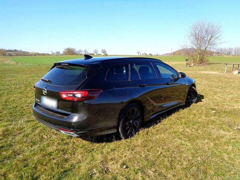Gebraucht Opel Insignia Exklusiv 260 PS (191 kW) 2017 Schwarz Kombi