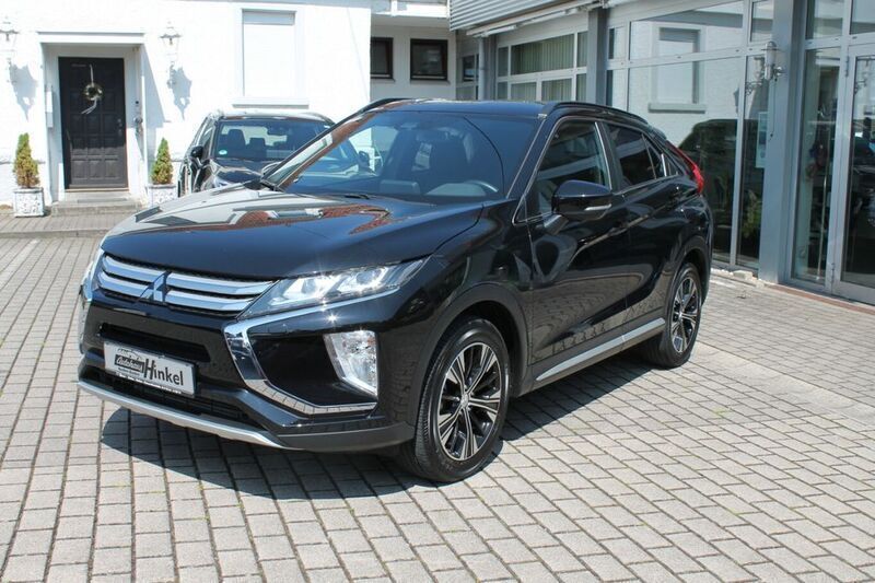 Schwarz Gebraucht 2019 Mitsubishi Eclipse Cross Diamant Edition SUV | 18.750 € (Guter Preis) - Bild 1/4