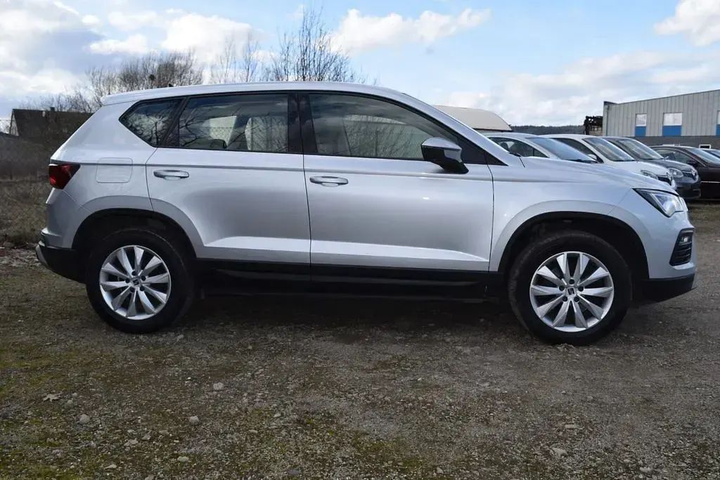 Usado Seat Ateca 4Drive 150 CV (110 kW) 2021 Plateado SUV