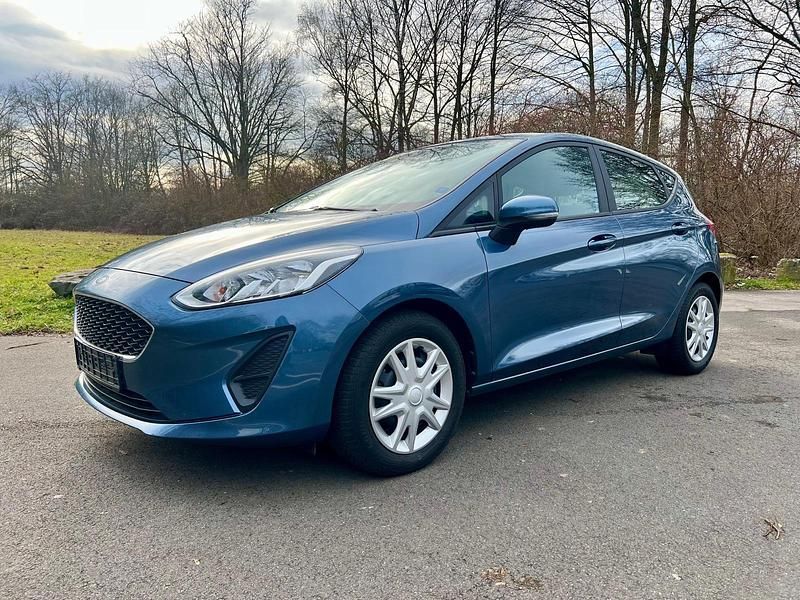 Gebraucht Ford Fiesta 101 PS (74 kW) 2019 Blau Kleinwagen
