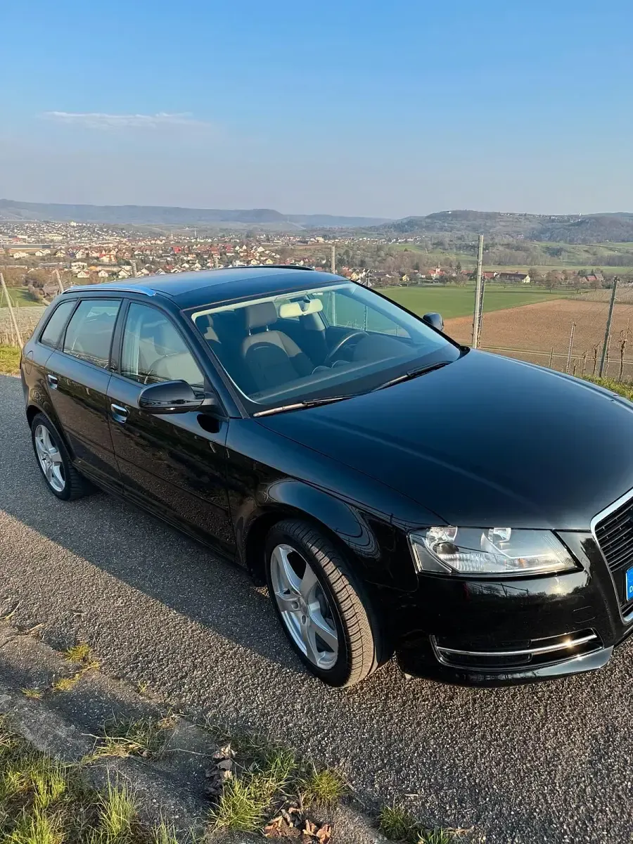 Używany Audi A3 105 KM (77 kW) 2012 Czarny Hatchback