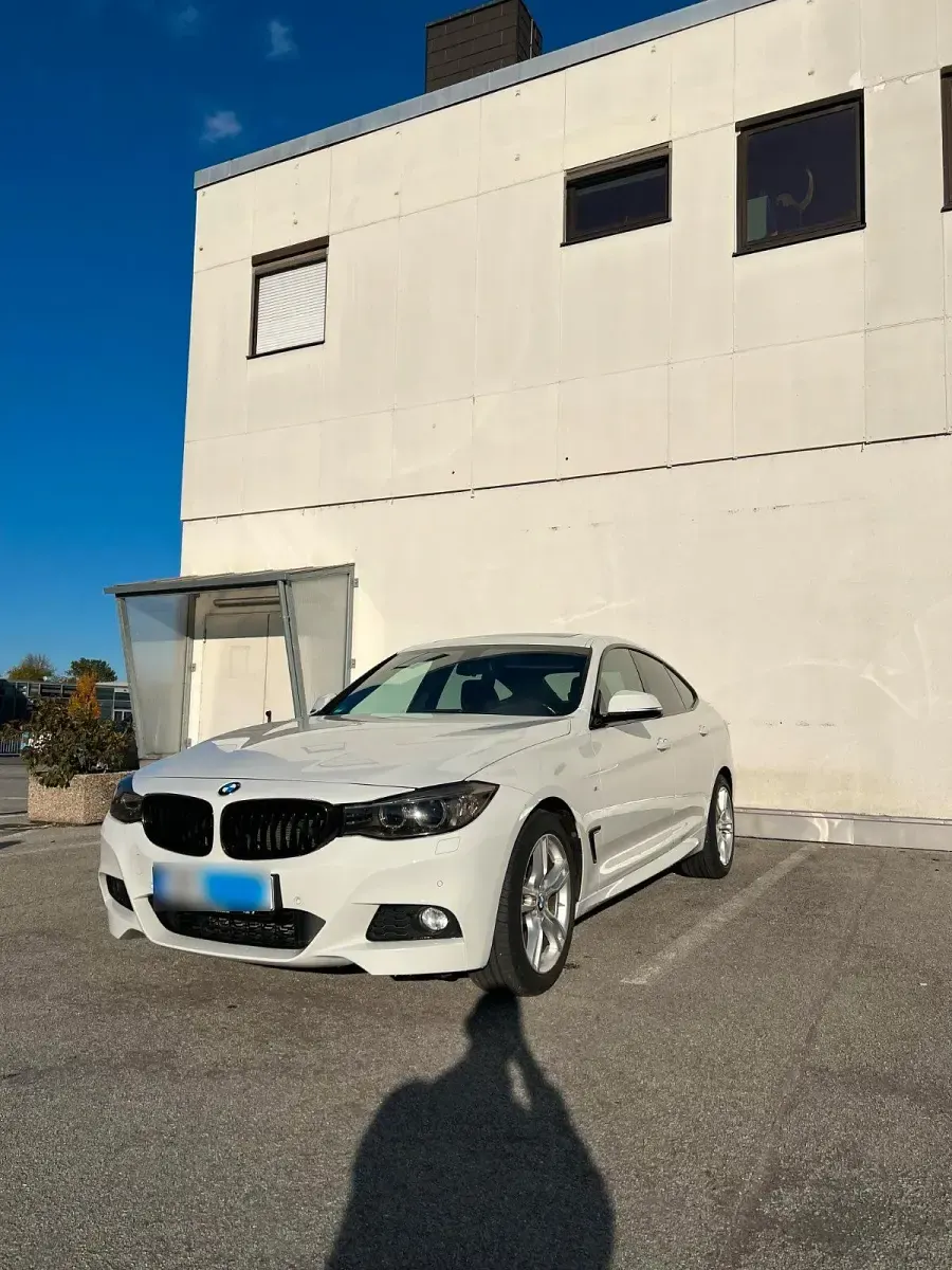 Gebraucht BMW 320 M Sport 184 PS (135 kW) 2014 Weiß Limousine