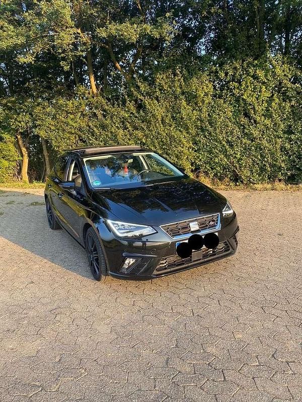 Schwarz Gebraucht 2019 Seat Ibiza Beats Limousine | 15.000 € (Etwas zu teuer) - Bild 1/4