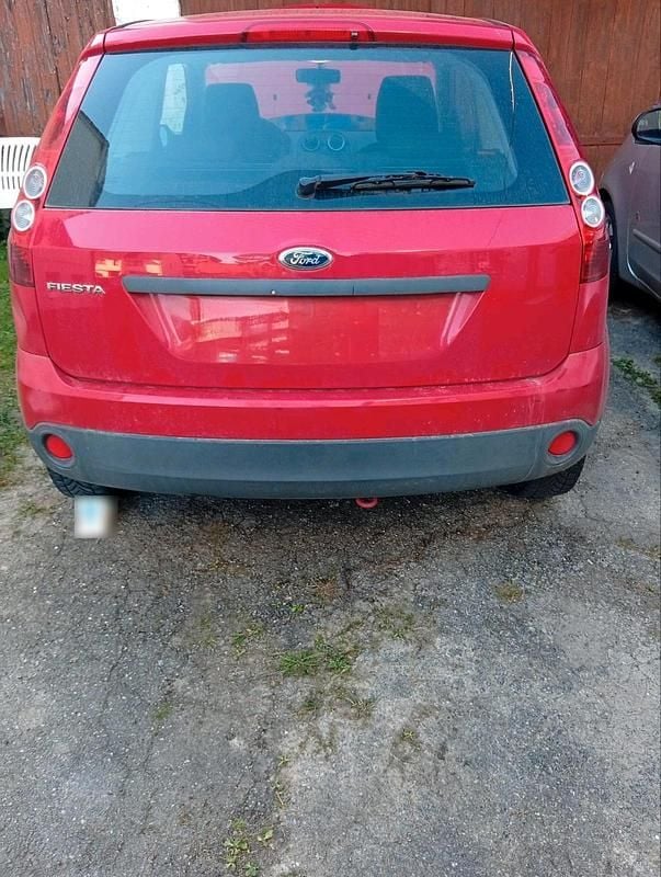 Gebraucht Ford Fiesta 60 PS (44 kW) 2008 Rot Kleinwagen