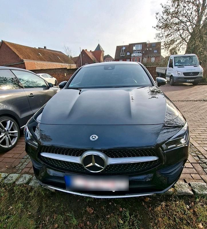 Gebraucht Mercedes CLA250 224 PS (164 kW) 2019 Schwarz Limousine