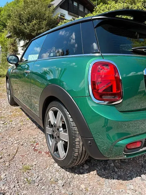 Second-hand Mini Cooper S 192 CP (141 kW) 2019 Verde Hatchback