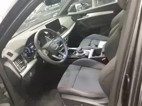 Gebraucht Audi Q5 Ambiente 367 PS (269 kW) 2025 Daytonagrau perleffekt SUV