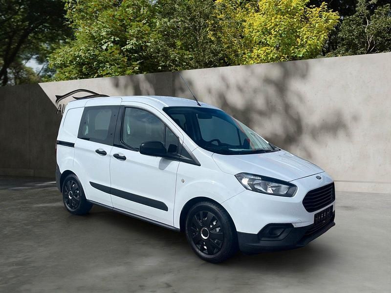 Gebraucht Ford Transit 101 PS (74 kW) 2020 Weiß Kombi