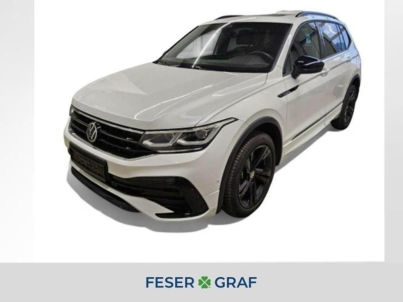 Oryxweiß perlmutteffekt Gebraucht 2025 VW Tiguan Allspace R-line SUV | 39.390 € (Superpreis) - Bild 1/4