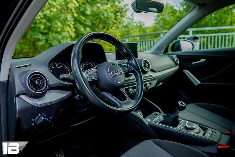 Gebraucht Audi Q2 Basis 116 PS (85 kW) 2019 Schwarz SUV