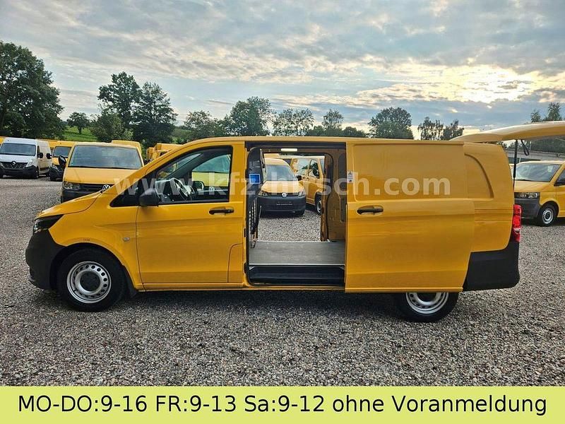 Gebraucht Mercedes Vito 102 PS (75 kW) 2021 Gelb Van
