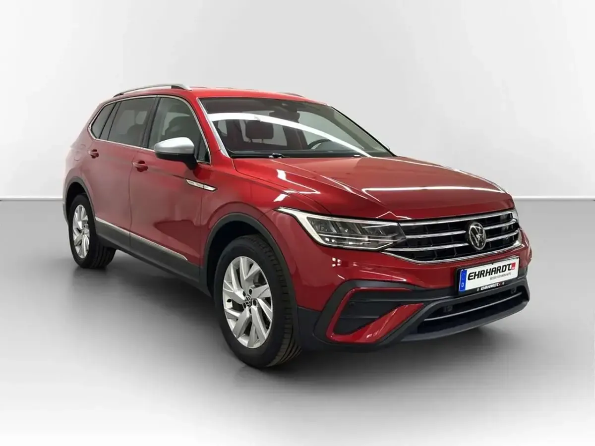 Gebraucht VW Tiguan Life 150 PS (110 kW) 2022 Rot SUV