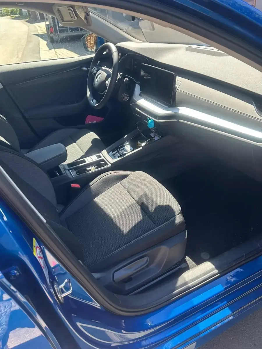 Gebraucht Skoda Octavia 150 PS (110 kW) 2024 Blau Kombi
