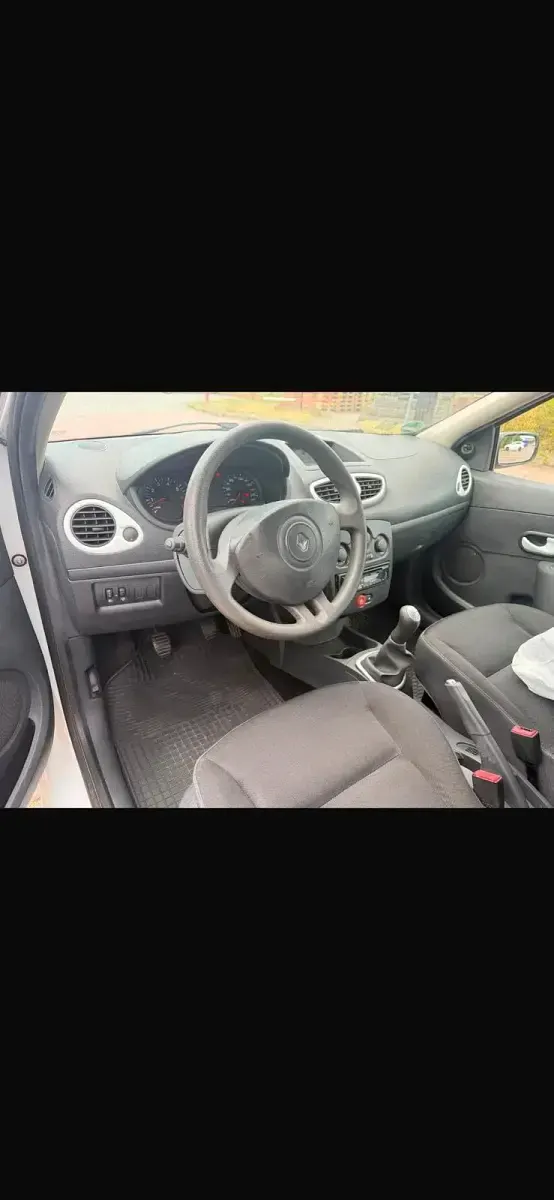 Gebraucht Renault Clio 75 PS (55 kW) 2012 Weiß Kleinwagen