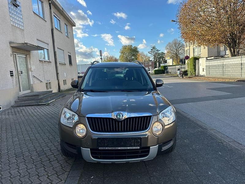 Gebraucht Skoda Yeti 105 PS (77 kW) 2011 Braun SUV