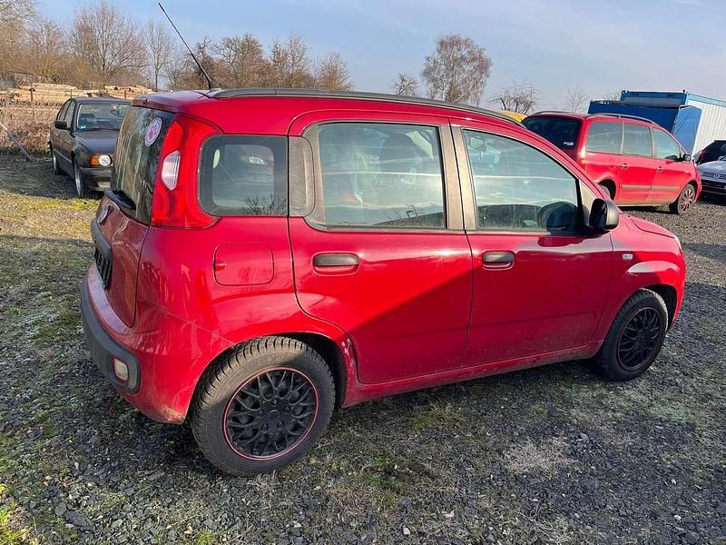 Gebraucht Fiat Panda 69 PS (50 kW) 2014 Rot Kleinwagen