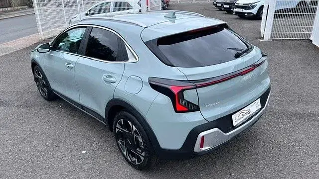 Neu Kia XCeed Spirit 150 PS (110 kW) 2026 Grau SUV