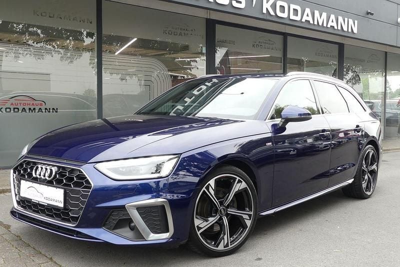 Navarrablau metallic Gebraucht 2021 Audi A4 S-Line Kombi | 28.850 € (Fairer Preis) - Bild 1/4