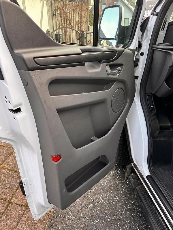 Gebraucht Ford Transit Custom 130 PS (95 kW) 2023 Weiß Limousine