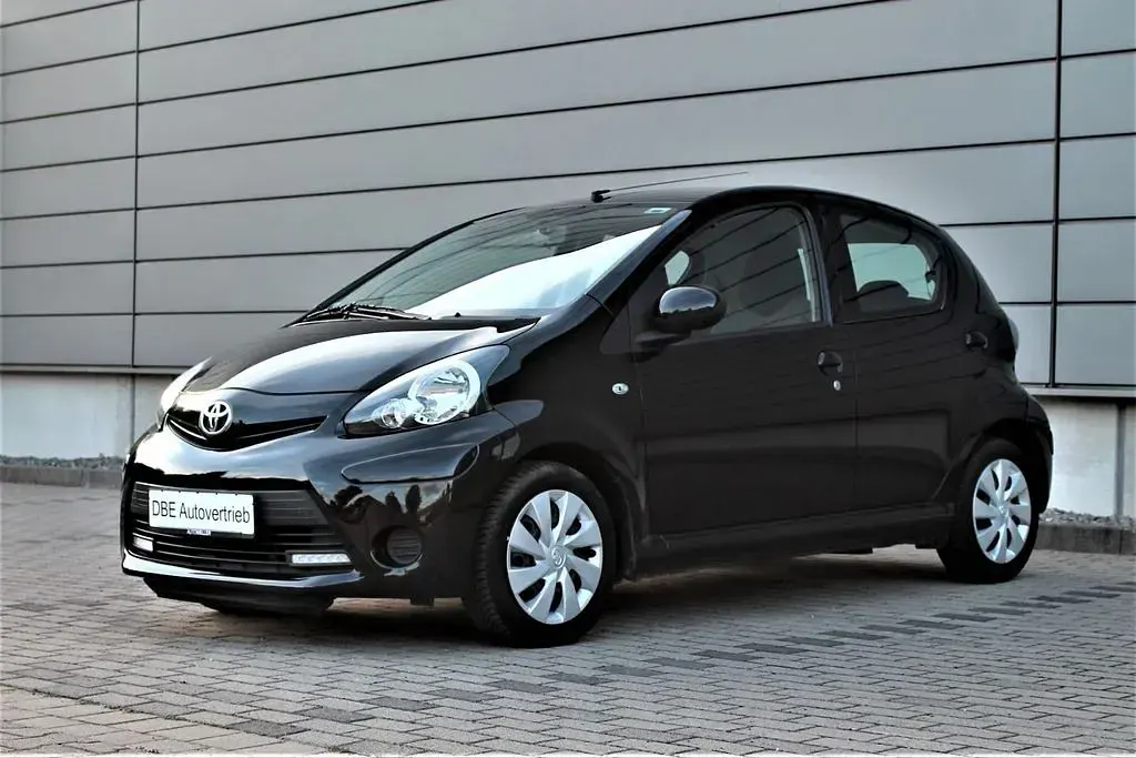 Gebraucht Toyota Aygo Cool 68 PS (50 kW) 2013 Schwarz Kleinwagen