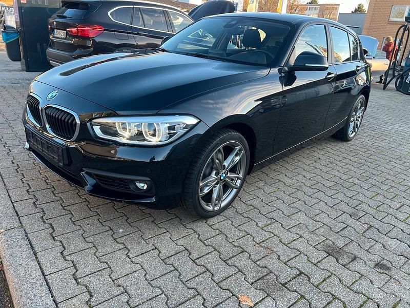 Gebraucht BMW 120 190 PS (139 kW) 2018 Schwarz Kleinwagen