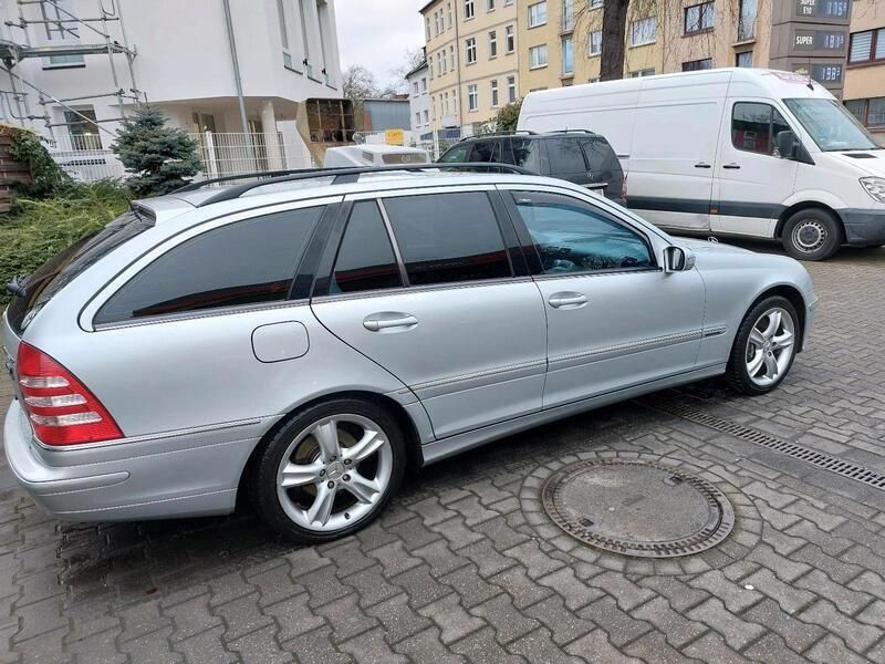 Silber Gebraucht 2006 Mercedes C200 Kombi | 5.950 € - Bild 1/4