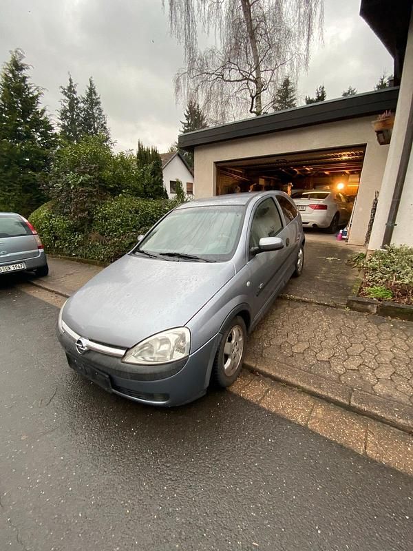 Gebraucht Opel Corsa 58 PS (42 kW) 2003 Silber Kleinwagen