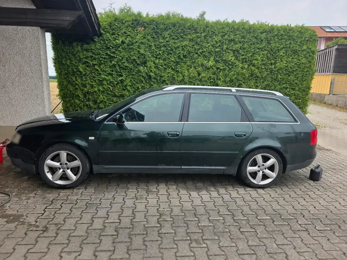 Gebraucht Audi A6 220 PS (161 kW) 2001 Grün Kombi