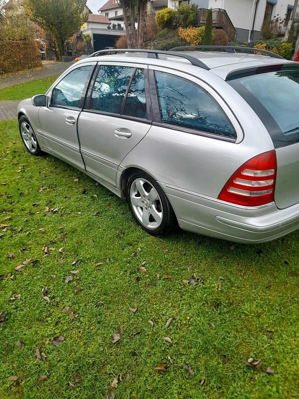 Gebraucht Mercedes C240 177 PS (130 kW) 2001 Silber Kombi