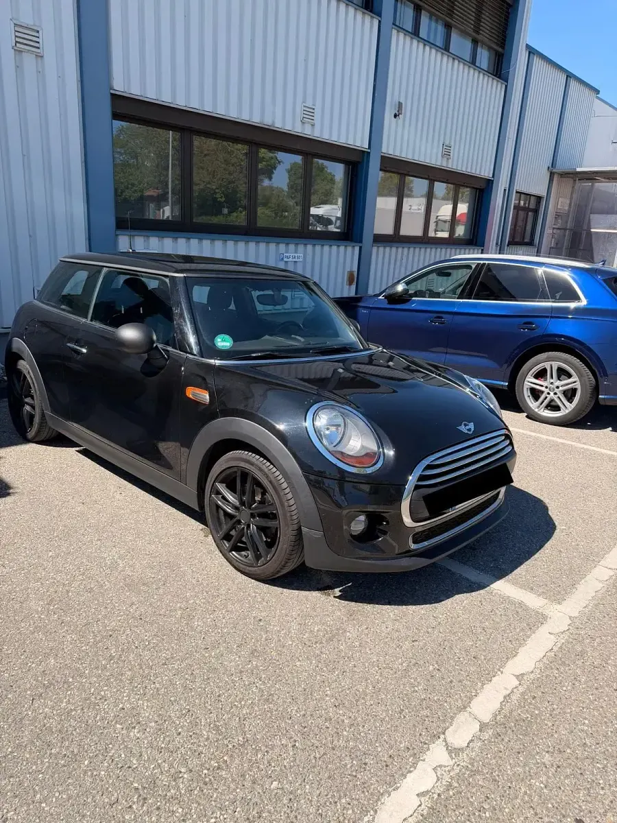 Gebraucht Mini One D 95 PS (69 kW) 2017 Schwarz Kleinwagen
