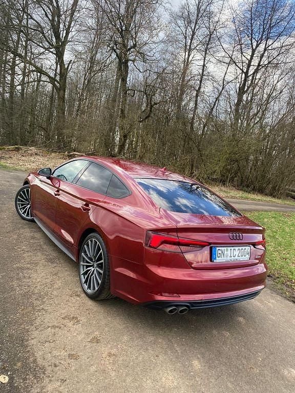 Rot Gebraucht 2019 Audi A5 Sportback S-Line Limousine | 24.900 € (Guter Preis) - Bild 1/4