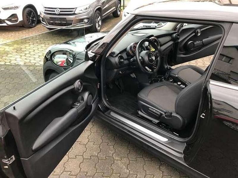 Gebraucht Mini Cooper Sport 136 PS (100 kW) 2015 Schwarz Kleinwagen