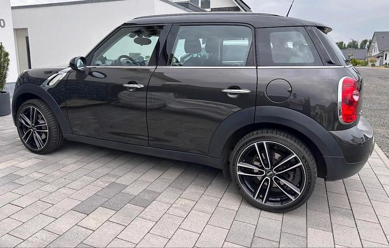 Gebraucht Mini Countryman 122 PS (89 kW) 2015 Braun SUV