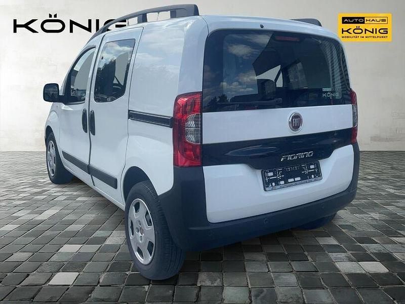 Gebraucht Fiat Fiorino 80 PS (58 kW) 2023 Weiß Van / Kleinbus
