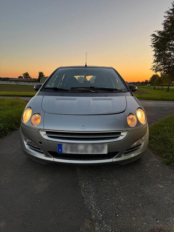 Silber Gebraucht 2005 Smart ForFour Kleinwagen | 1.350 € (Guter Preis) - Bild 1/4